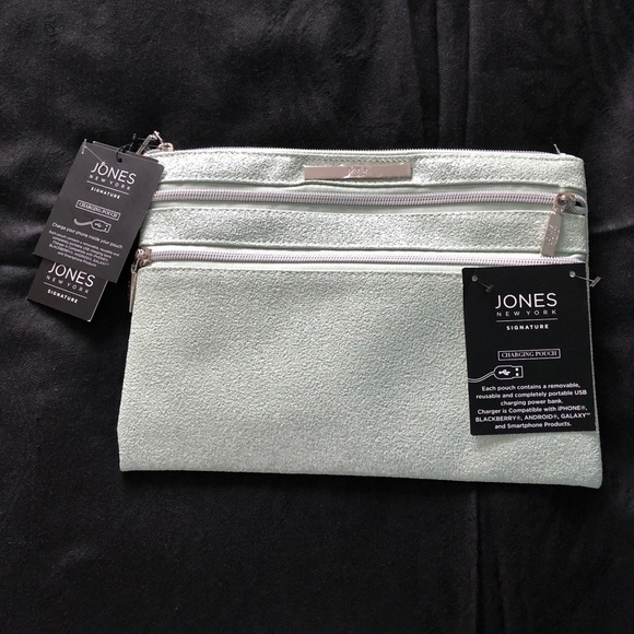 Jones New York Other - Jones New York Signature Charging Pouch